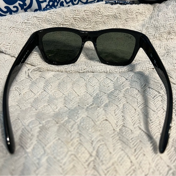 RAY-BAN Unisex Polarized Lightweight Sunglasses RB4194 Square Frame - Picture 7 of 12